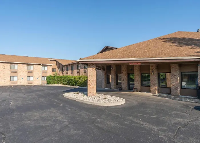 Quality Inn & Suites Sun Prairie Madison East