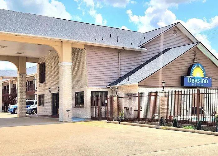 Days Inn By Wyndham Navasota