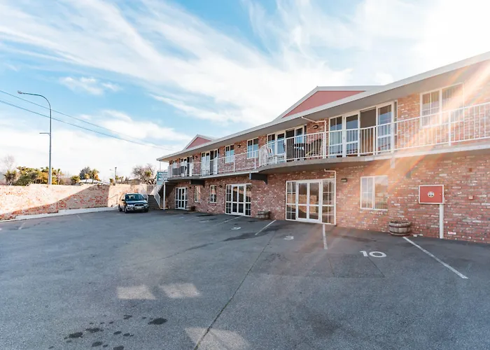 Alexandra Heights Motel