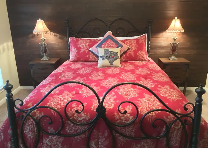 Maple Creek Bed&Breakfast