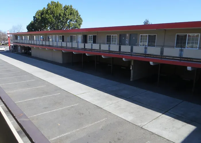 Capri Motel