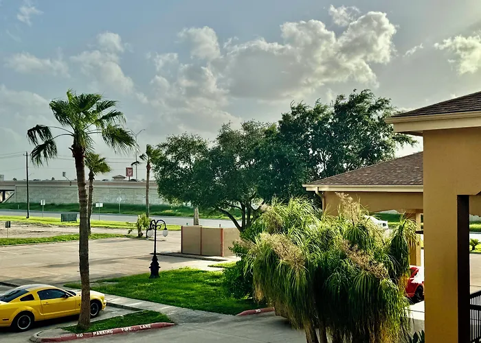 Texas Inn And Suites City Center At University Dr.