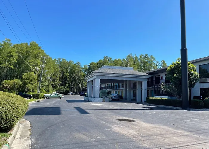 Guest Inn Lake City