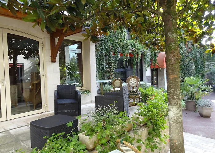 Hotel Val De Loire