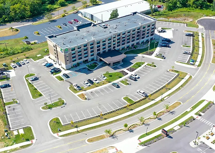 Holiday Inn Express & Suites - North By Ihg