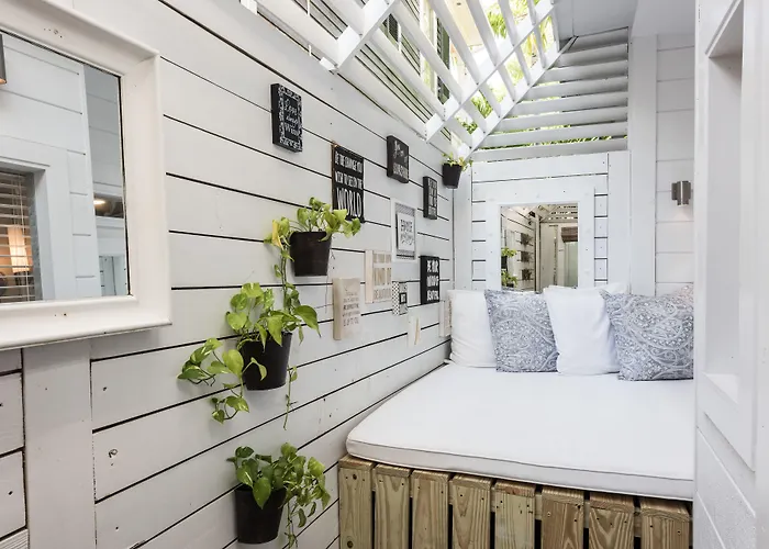 Alexander'S Guesthouse-Adult Exclusive, Lgbtq Friendly