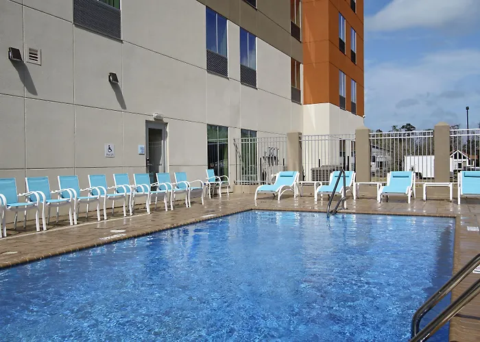 Holiday Inn Express & Suites - Lake Charles South Casino Area By Ihg