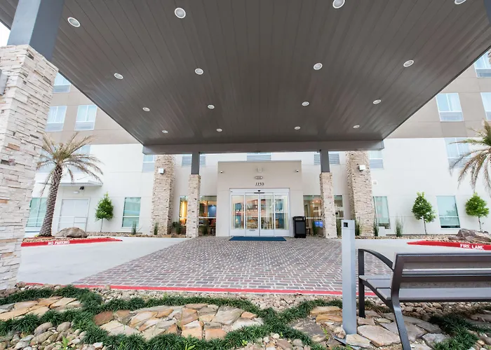Holiday Inn Express & Suites - Lake Charles South Casino Area By Ihg