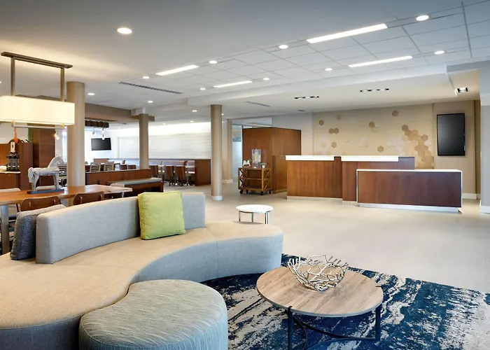 Fairfield Inn & Suites By Marriott Springfield North