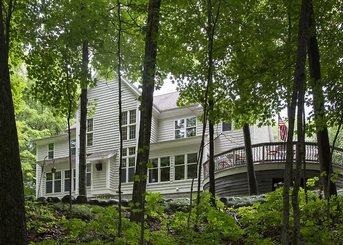 Hidden Serenity Bed And Breakfast