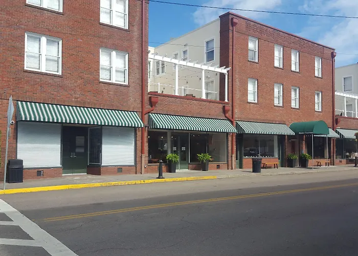Western Front Hotel