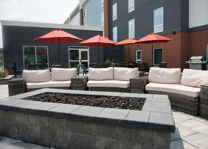 Hampton Inn & Suites Warrington Horsham