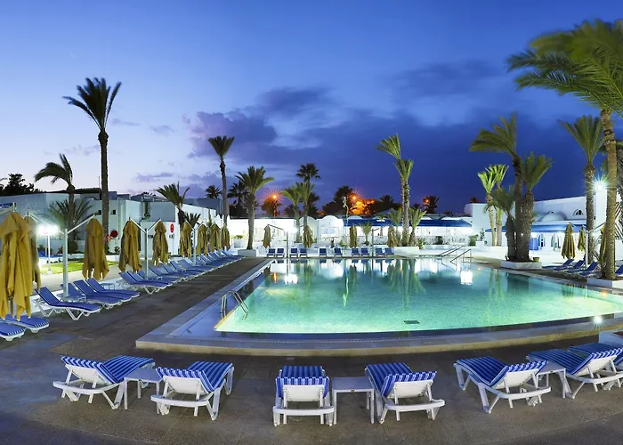 Hari Club Beach Resort