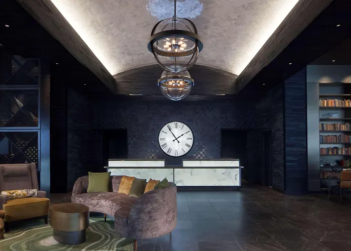 Porter Portland, Curio Collection By Hilton