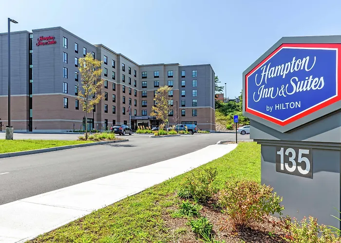 Hampton Inn & Suites Boston/Waltham