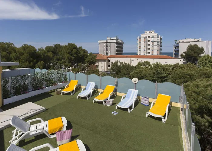 Hotel Cannes - In Pieno Centro Riccione
