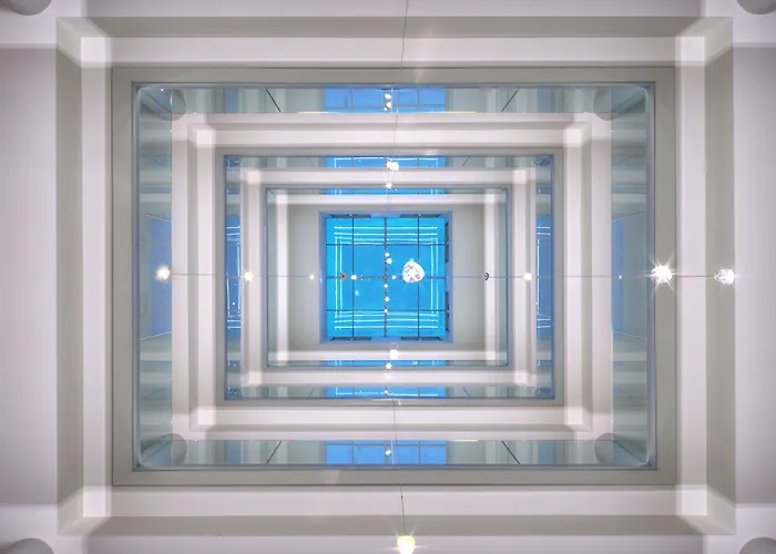 Hotel The Cube