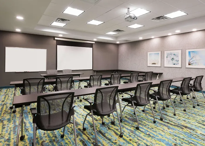 Homewood Suites By Hilton Ottawa Airport