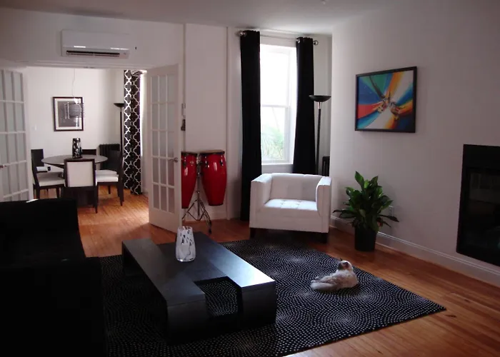 Blancnoir Bed & Breakfast