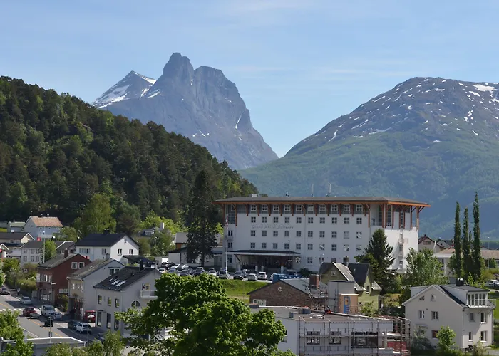 Grand Hotel - By Classic Norway Hotels Andalsnes