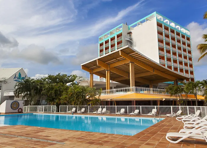 Hotel Arawak Beach Resort