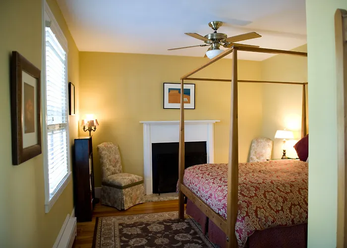 Hopkins Ordinary Bed, Breakfast And Ale Works Bed & Breakfast Sperryville
