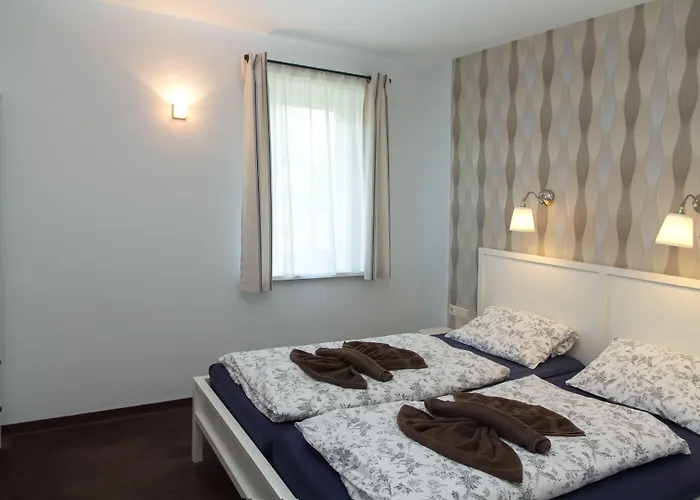 Villa-Meehr