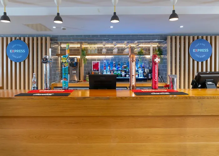 Holiday Inn Express Birmingham Airport Nec By Ihg