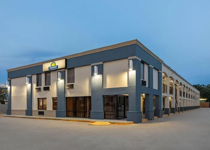 Days Inn By Wyndham Slidell