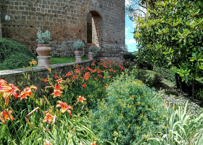 Castello Di Proceno Albergo Diffuso In Dimora D'Epoca
