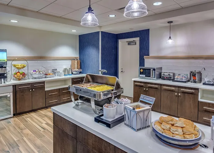 Hampton Inn & Suites Kittery-Portsmouth