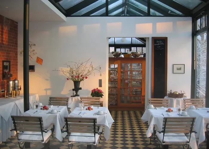 Seehotel Am Neuklostersee