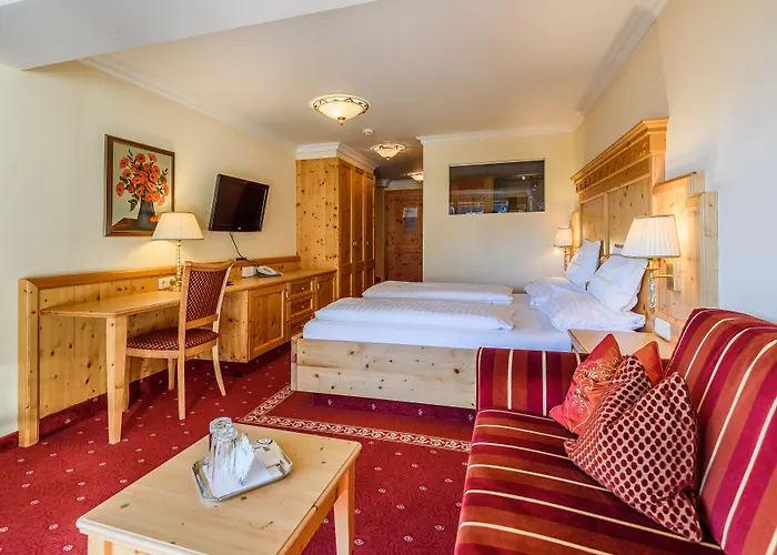 Vier Jahreszeiten Wellnessresort Achensee Maurach 