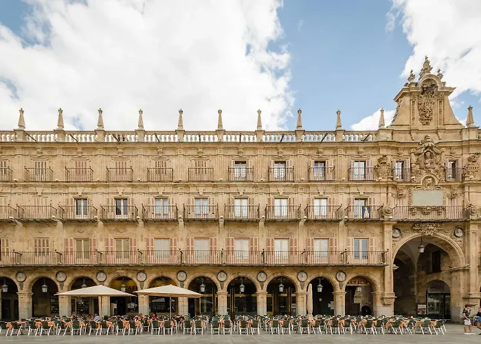 Salamanca Luxury Plaza