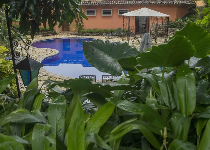 Los Almendros de San Lorenzo Suchitoto