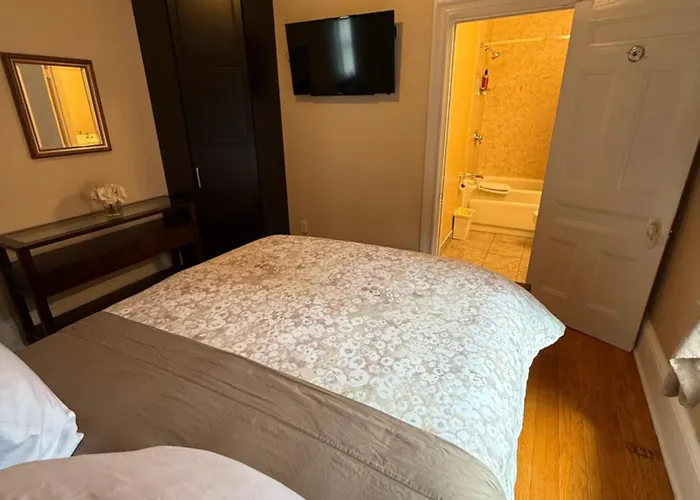 The Century House Bed And Breakfast Ottawa