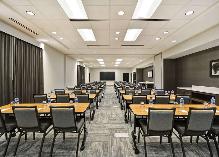 Hyatt Place Fresno