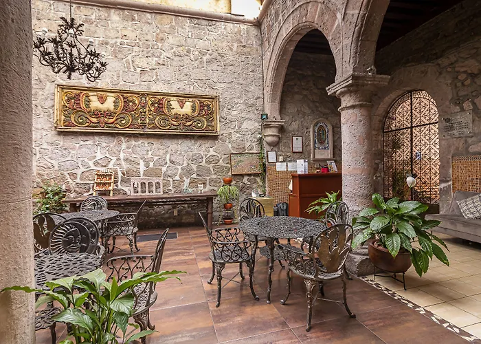 Hotel Cantera Rosa