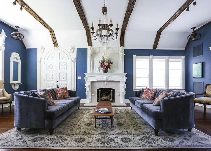 The Kenwood Gables Boutique B&B