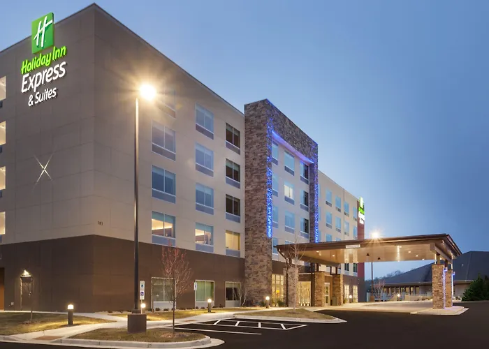 Holiday Inn Express & Suites - I-94 By Ihg
