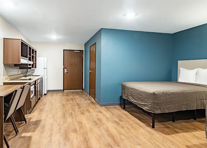 Woodspring Suites Toledo Maumee