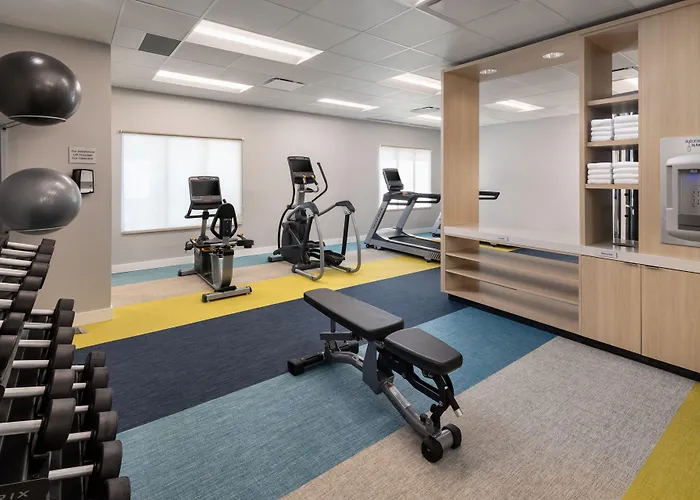 Towneplace Suites By Marriott West Kelowna