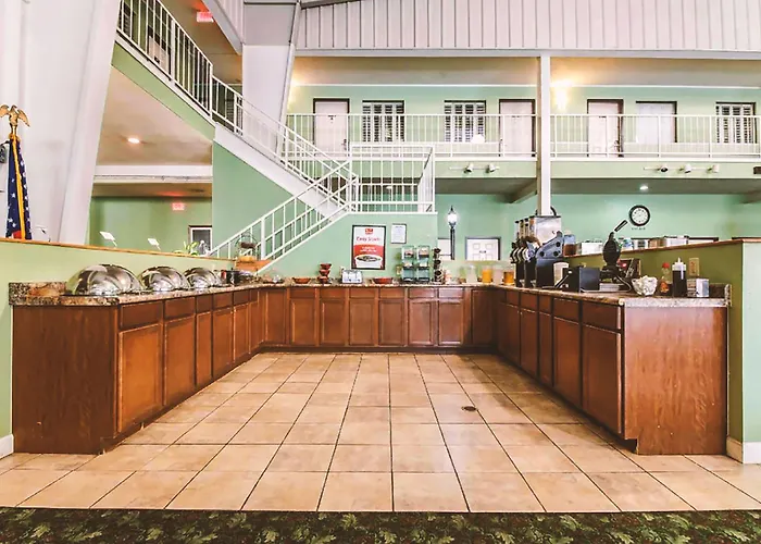 Sky-Palace Inn & Suites Mccook