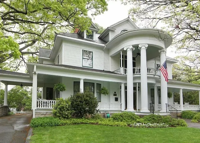 Double Oaks Bed & Breakfast