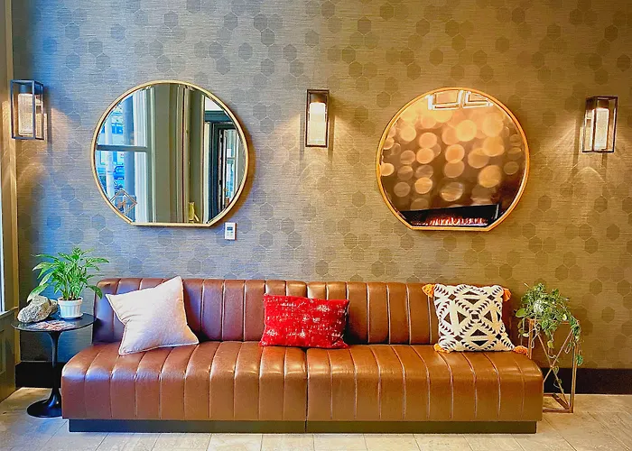 Harlow Hotel