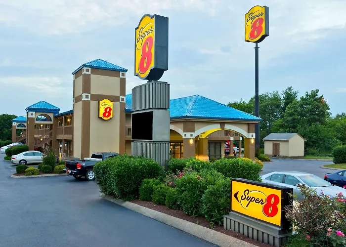 Super 8 By Wyndham Franklin Hwy 31