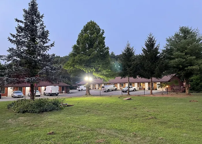 Pine Valley Motel Spruce Pine