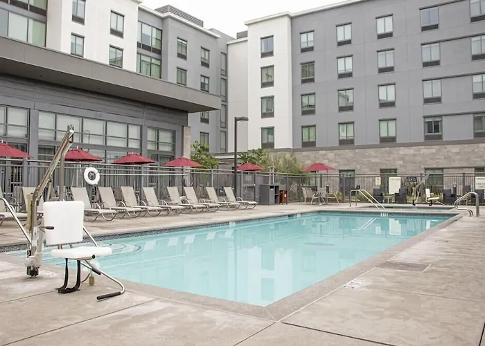 Homewood Suites By Hilton Long Beach Airport