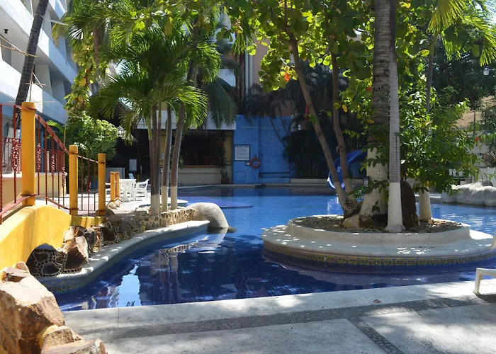 Delfines Acapulco By NG