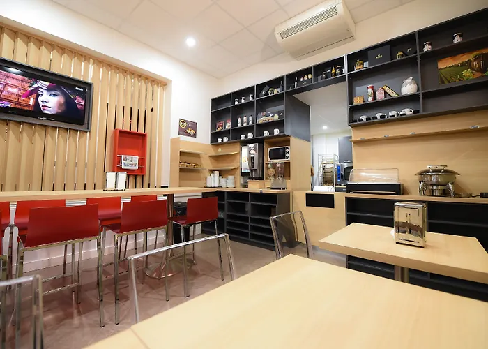 B&B HOTEL Dijon Centre